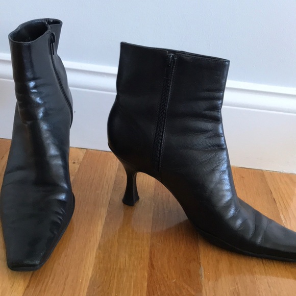 Bcbg ankle boot pointy toe - Picture 2 of 3